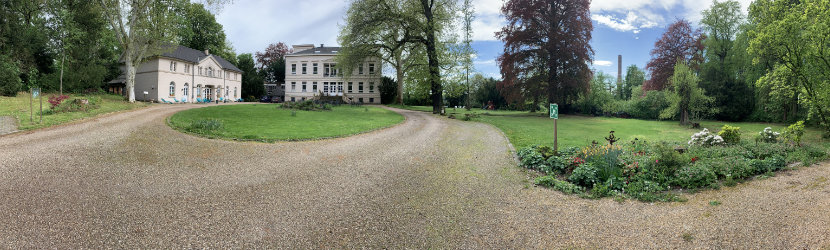 Der Hof des Linuxhotels, einer alten Villa in Essen, in der heute ein Schulungshotel ist